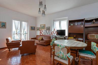 Villa di 112 m² con 3 locali a Nebbiuno