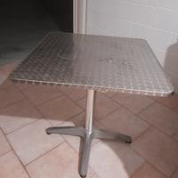 tavolino da bar