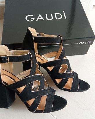 Sandali Gaudi in camoscio nero n.38