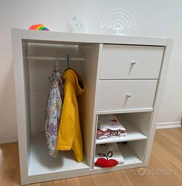 Kallax IKEA armadio Montessori pronto uso