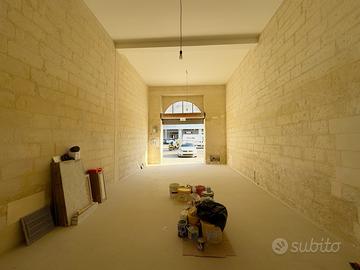 Locale commerciale in via Taranto