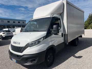 IVECO DAILY 35C18 3.0CC CENTINA ALZA E ABBASSA