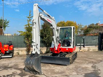 E116 Escavatore 50 q Takeuchi TB250
