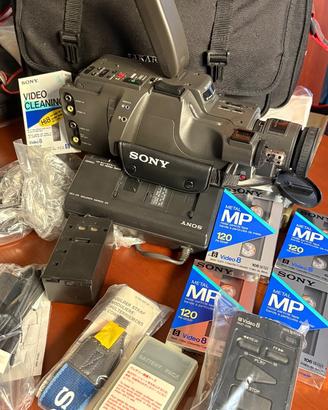 Videocamera Sony Handycam Video 8 CCD-F350E Vintag