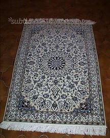 Tappeti anatolici fatti a mano di diverse tipologi