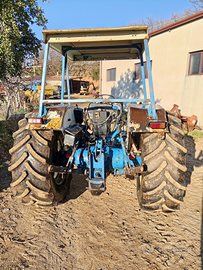 Trattore agricolo Ford 4130