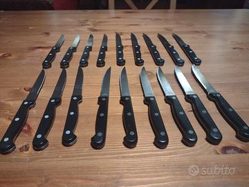 18 posate coltelli IKEA acciaio con manico nero