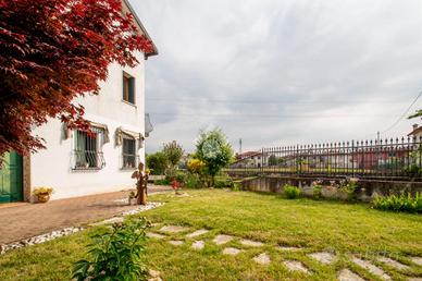 3 LOCALI A CALDOGNO