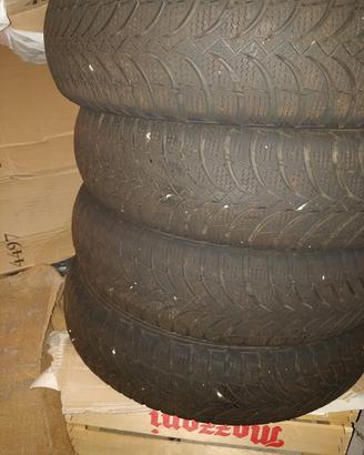 165/70/R13 79 T gomme invernali