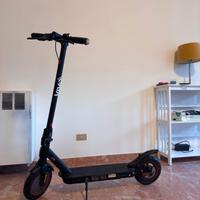 Monopattino elettrico VivoBike – Vel Max 30 km/h.
