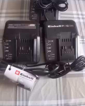 CARICA BATTERIE PER UTENSILI 