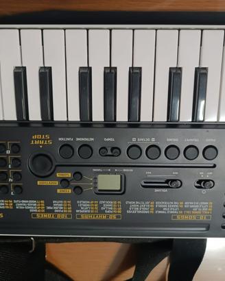 pianola Casio SA-51 con custodia tessuto