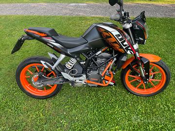 KTM DUKE 125