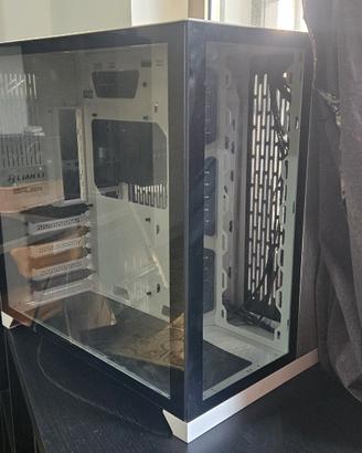 Case Lian Li PC-01 Dynamic White