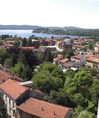 Bilocale ristrutturato con terrazzo e posto auto