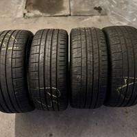 Gomme Estive Pirelli Pzero 235/35/19 91Y