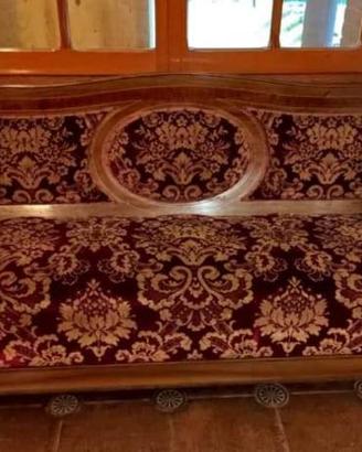 Divano letto ottomana tappezzeria originale
