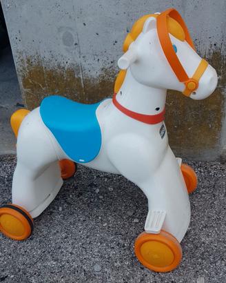 Cavallo a  dondolo. / Chicco. / bambini.