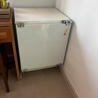 Frigorifero sottotavolo SMEG FR158