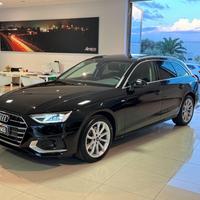 AUDI A4 Avant 2.0 TDI S-tronic S-line Tetto Solo
