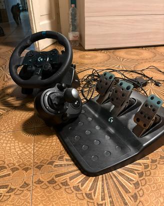 Logitech G923