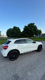 GLA NIGHT EDITION