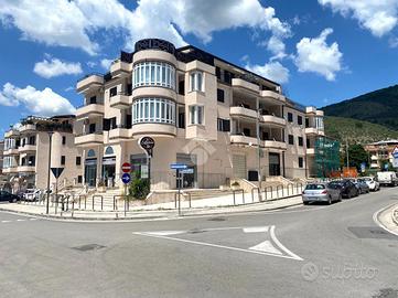 4 LOCALI A SANTA MARIA A VICO