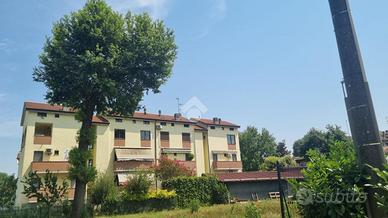 3 LOCALI A PARMA
