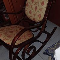 Sedia a dondolo antica