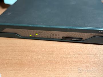 Router Cisco 1801