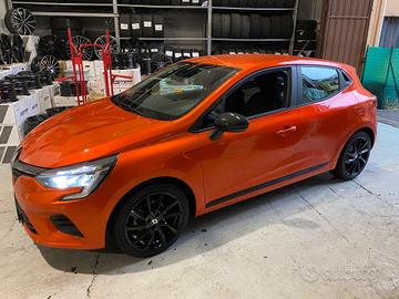 Cerchi NUOVI Renault Clio raggio 17 cod.2984