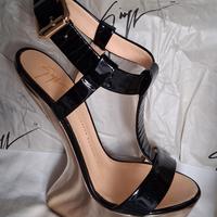 Sandalo Giuseppe Zanotti Heelless Nero e Oro 