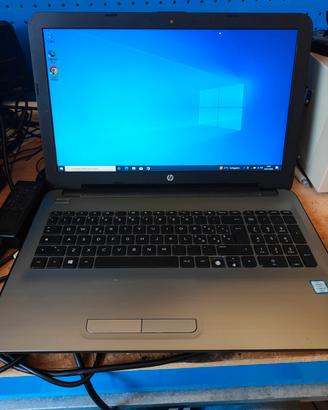 HP Notebook – SSD 250 GB – Intel i5 – 8 GB RAM