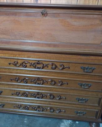 Cassettiera con ribalta in legno
