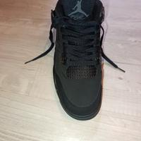 riproduzione  della Jordan black cat nera 42,5 
