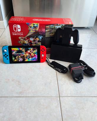 Console Nintendo Switch 1 + Mario Kart + custodia