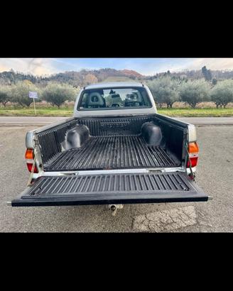 Mistubishi L 200 2500cc
