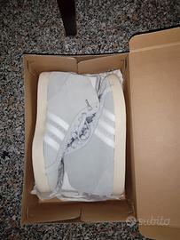 Scarpe Adidas alte