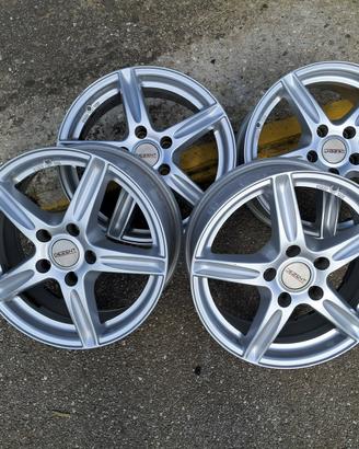 Cerchi in lega da 16 pollici