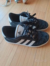 Scarpe adidas n.34