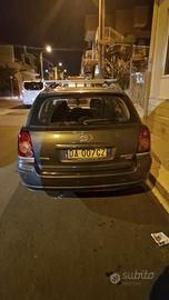 TOYATA AVENSIS STATION WAGON