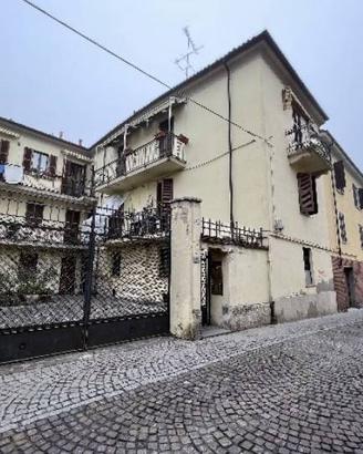 Immobile in asta di 86 m² con 3 locali a Tortona