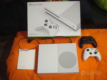 XBOX ONE S 500 GB CON 2 CONTROLLER E SCATOLA