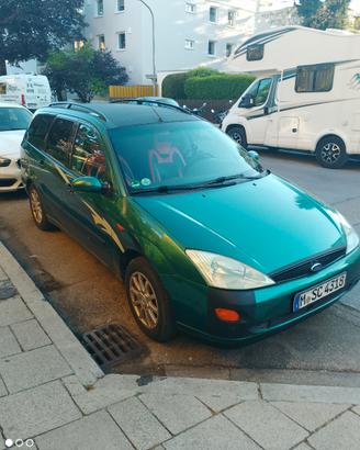FORD Focus 2ª serie - 2000 Benzina 7,35 l/100 Km