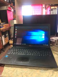 Notebook Asus F553M processori 4 intel