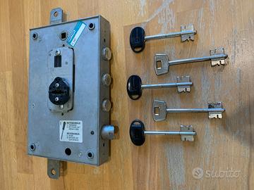 Serratura reversibile per porta blindata MOTTURA