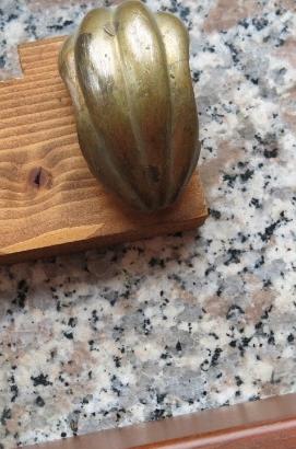 Antica maniglia particolare in ottone pieno - cred
