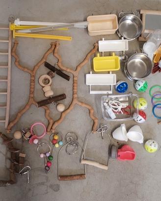 Giochi/attrezzi per uccelli 