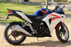Honda cbr 250 r