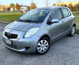 Toyota Yaris 1.0 5 porte Neopatentati